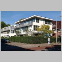 Housing Hoograven (1957), Utrecht, Netherlands, photo Choinowski,  Wikipedia.jpg